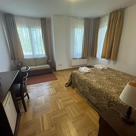 Villa Rila With Hot Pool, Jacuzzi & Sauna By Bookvillabg *