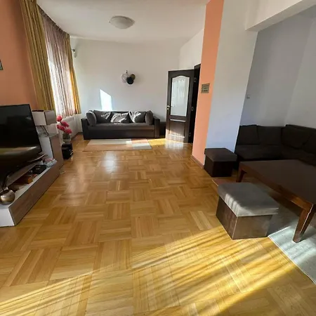 Villa Rila With Hot Pool, Jacuzzi & Sauna By Bookvillabg Borovets